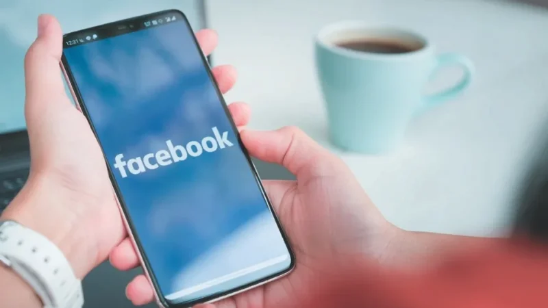Justiça condena Facebook a pagar R$ 70 mil de indenização a usuária