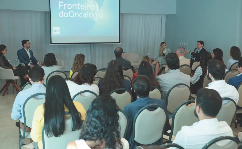Novos tratamentos contra câncer ampliam esperança para pacientes com diferentes tumores