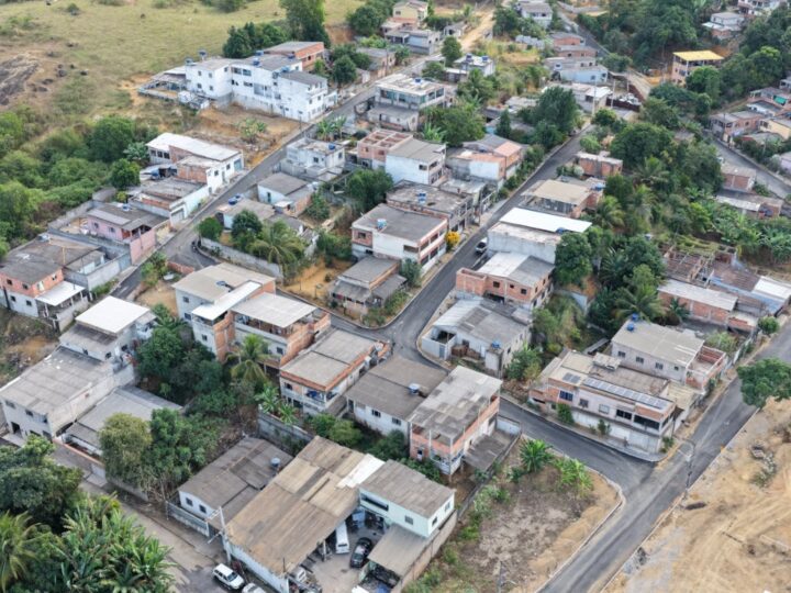 Bubu recebe seis ruas pavimentadas, praça revitalizada e novo campo de areia