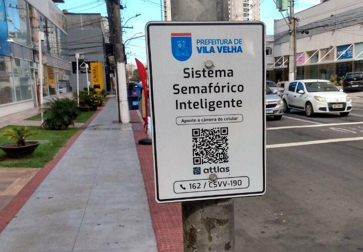 QR Code em semáforos inteligentes gera mais de 2 mil chamados e acelera manutenção em Vila Velha