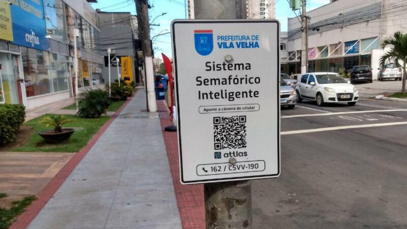 QR Code em semáforos inteligentes gera mais de 2 mil chamados e acelera manutenção em Vila Velha