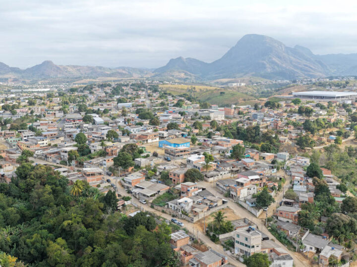 Prefeitura inicia obras de pavimentação em seis ruas de Nova Esperança