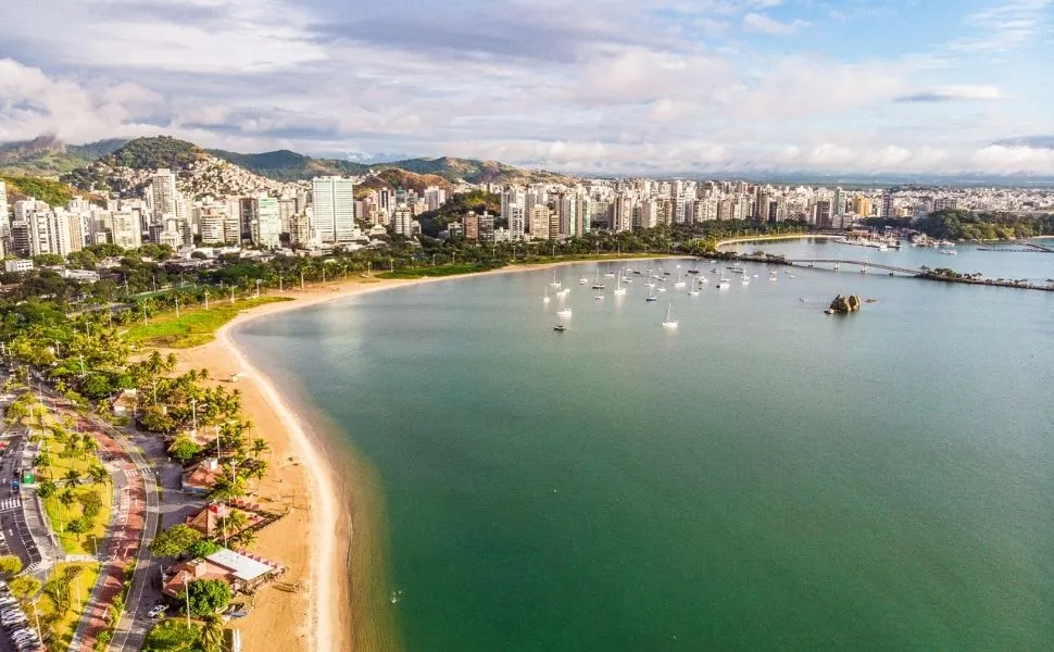 Vitória conquista pela primeira vez o título de cidade mais competitiva do Brasil