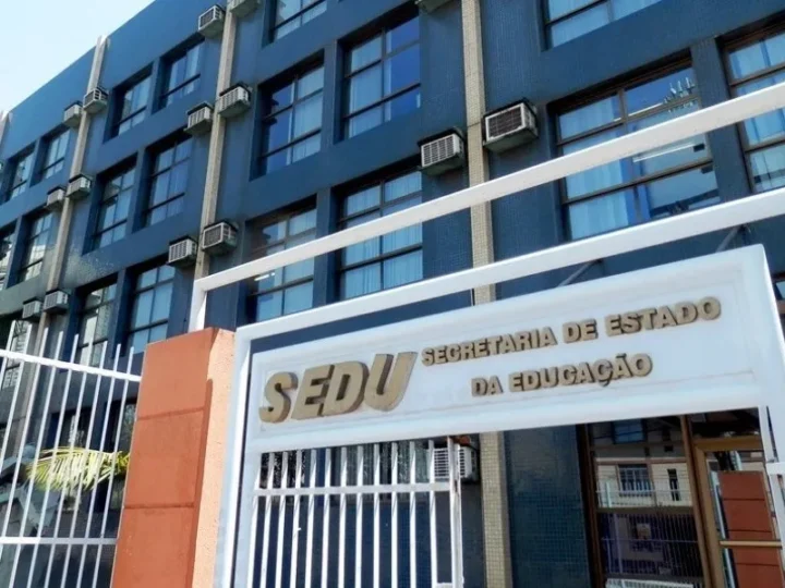 Sedu e Prefeitura de Aracruz abrem seleções para professores com salários de até R$ 7 mil
