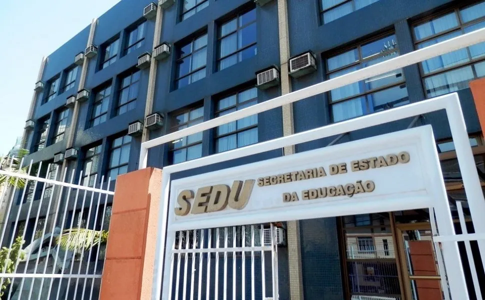 Sedu e Prefeitura de Aracruz abrem seleções para professores com salários de até R$ 7 mil