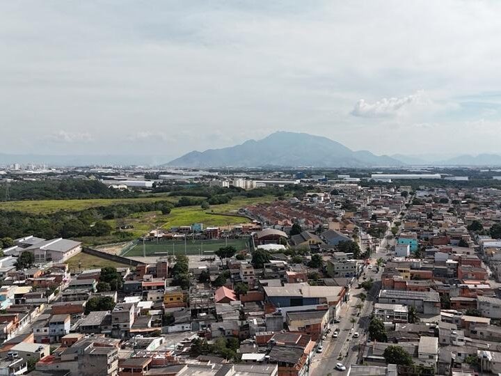 Serra promove ação no Dia Mundial do Pedestre para discutir mobilidade urbana com a população