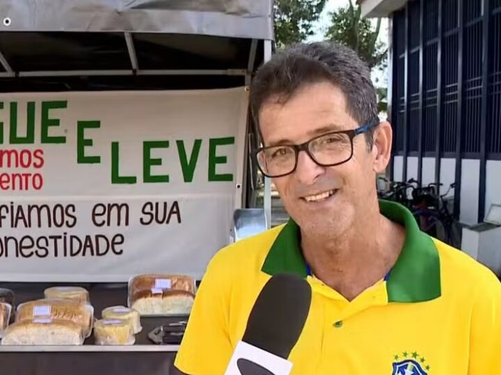 “Banquinha da confiança” chama atenção em Montanha com vendas sem vendedor