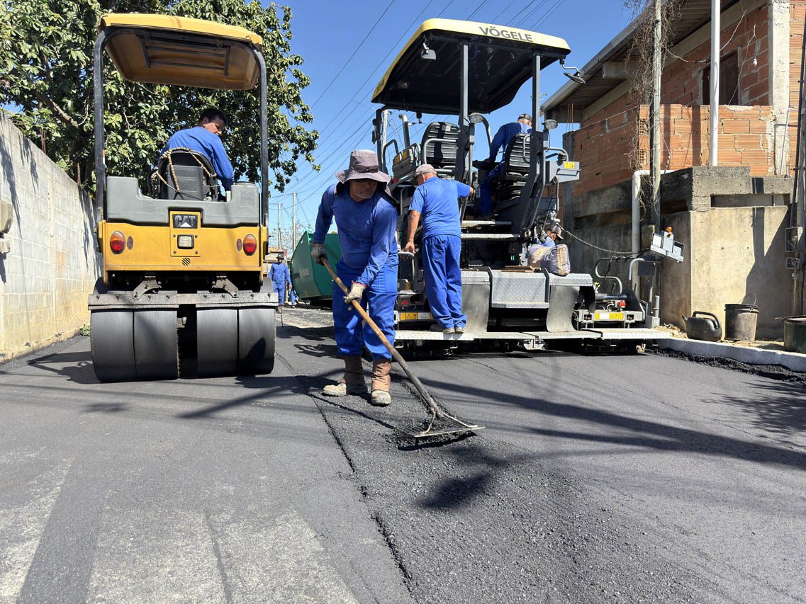 Nova Esperança recebe obras de pavimentação para melhorar mobilidade e infraestrutura