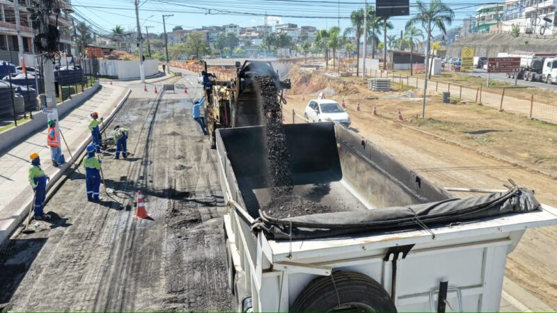 Obras do novo viaduto e mergulhão de Alto Lage avançam com fresagem na Avenida Mário Gurgel