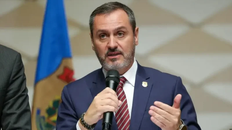 Mendonça afasta diretor-geral da PF e diretor de Inteligência no caso Banco Master