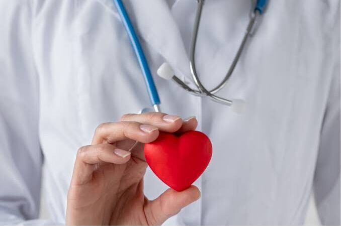 Parecem inofensivos, mas não são: cardiologista aponta cinco hábitos que aceleram o envelhecimento do coração