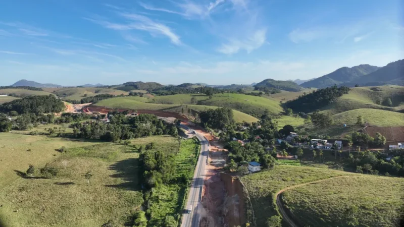 BR-101 terá interdição total em Rio Novo do Sul para desmonte de rochas nesta quarta-feira