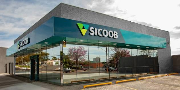 Sicoob lança seguro de vida de até R$ 20 milhões para clientes de alta renda