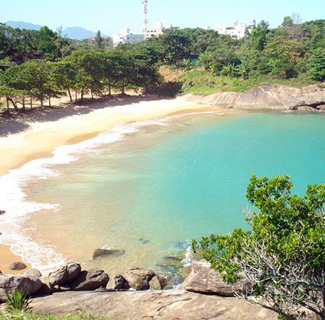 Empresa que “engordou” Balneário Camboriú aumenta praia de Guarapari