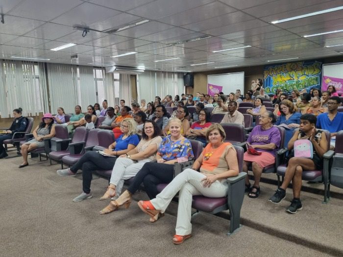 Programação do Mês da Mulher é encerrada com confraternização em Vitória