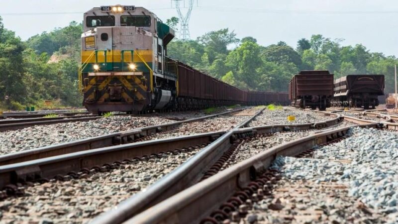 Hoffmann quer criar frente parlamentar para construir estrada de ferro entre Anchieta e Presidente Kennedy