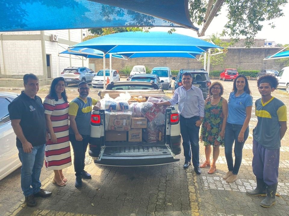 Ipem-ES doa alimentos e produtos de limpeza a fundação beneficente de Vitoria