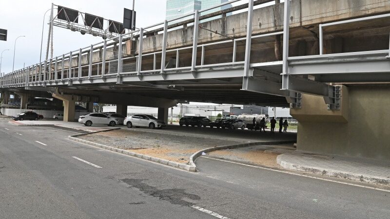 Obras de reforma e urbanização embaixo da Terceira Ponte recebem visita técnica de equipe da prefeitura