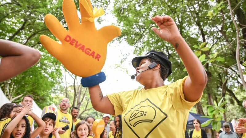 Maio Amarelo: abordagens prosseguem em escolas e vias da capital