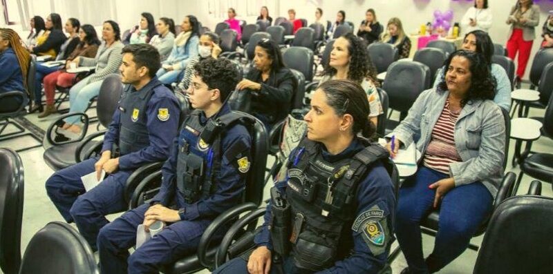 SOS Escola: diretores passam por instrução