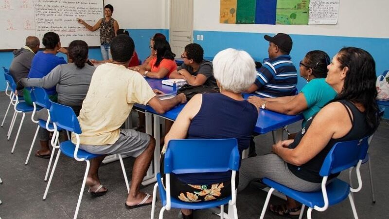 500 vagas para a educação de Jovens e adultos (EJA) no municipio da Serra