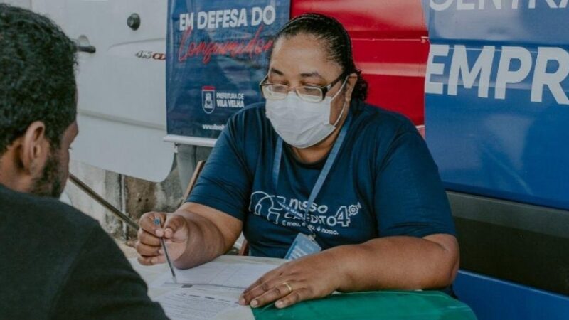 Moradores de Vila Velha contam com serviços gratuitos oferecidos pela Caravana do Desenvolvimento