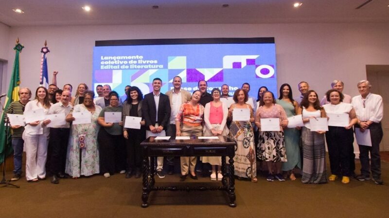 O Palácio Anchieta recebe a cerimônia de posse do novo Conselho Estadual de Cultura e o lançamento coletivo de um livro