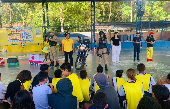 Projeto de educação no trânsito faz sucesso com estudantes no bairro São José