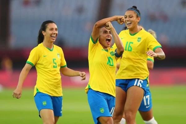 Assembleia Legislativa se veste de verde e amarelo para apoiar a seleção brasileira feminina de futebol na Copa do Mundo