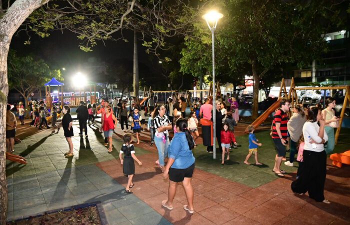 O Parque Kids faz sucesso em sua noite de inauguração em Jardim da Penha.