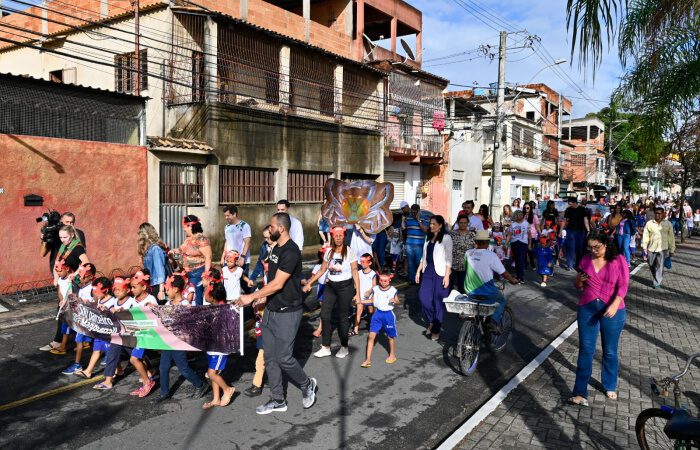 Dia do Manguezal: caminhada alerta para a preservação do ecossistema