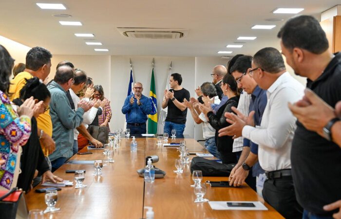 Líderes comunitários das regionais 8 e 9 se reúnem com gestão para discutir melhorias