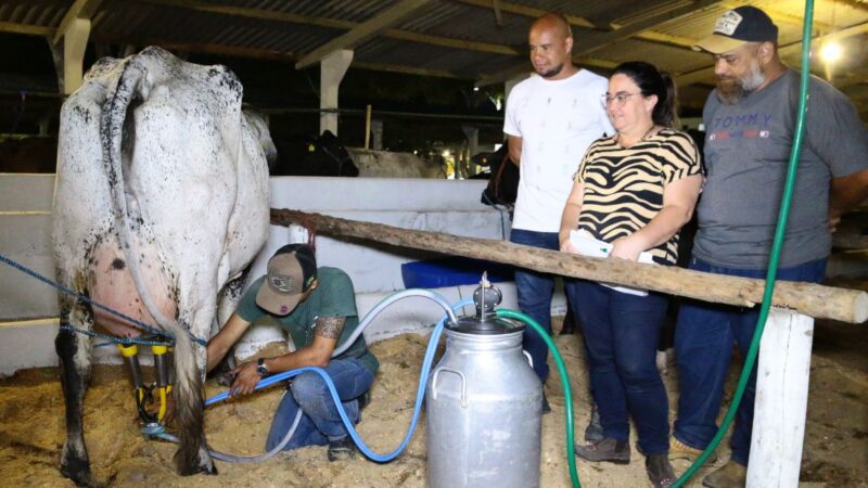 24ª Expo Aracruz agita o setor agrícola com concurso de leiteiro, palestras e prova de três tambores.