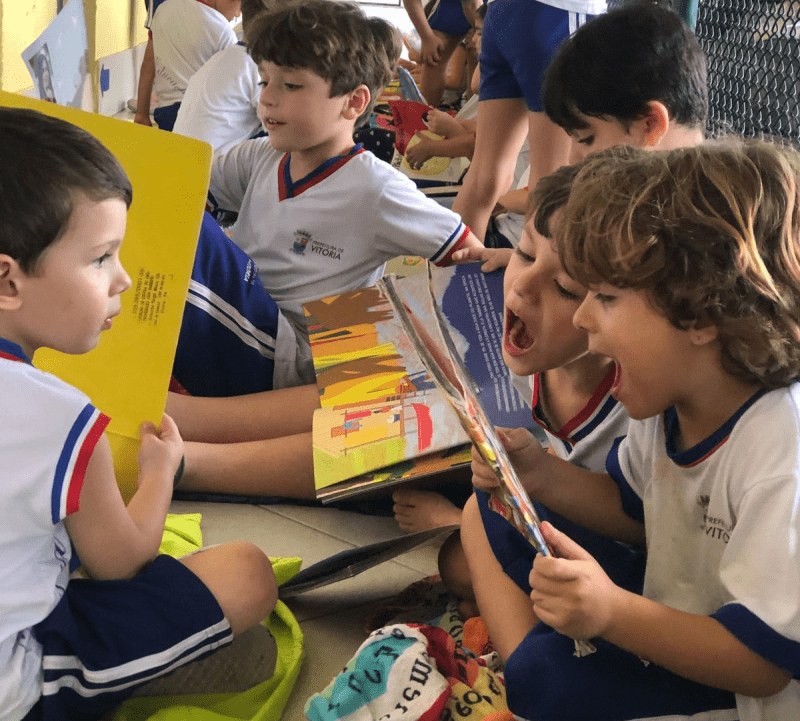 Crianças do Cmei Professora Cida Barreto São Encantadas por Semana Literária