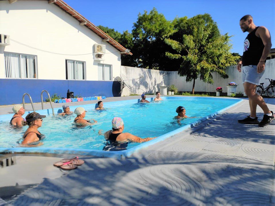 CCI reabre piscina e recomeça aulas de hidroginástica para os Idosos.