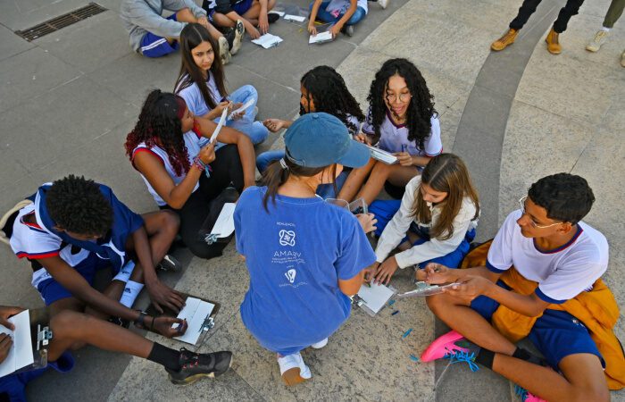 Estudantes ficam encantados com visita educacional ao parque cultural reserva Vitória