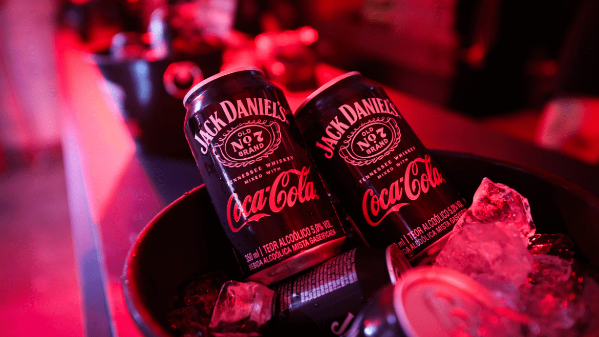Com Whisky? Coca-Cola lança refrigerante alcoólico no Brasil