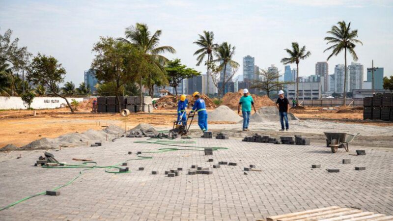 Obras Avançam com Novas Áreas de Eventos e Banheiros.