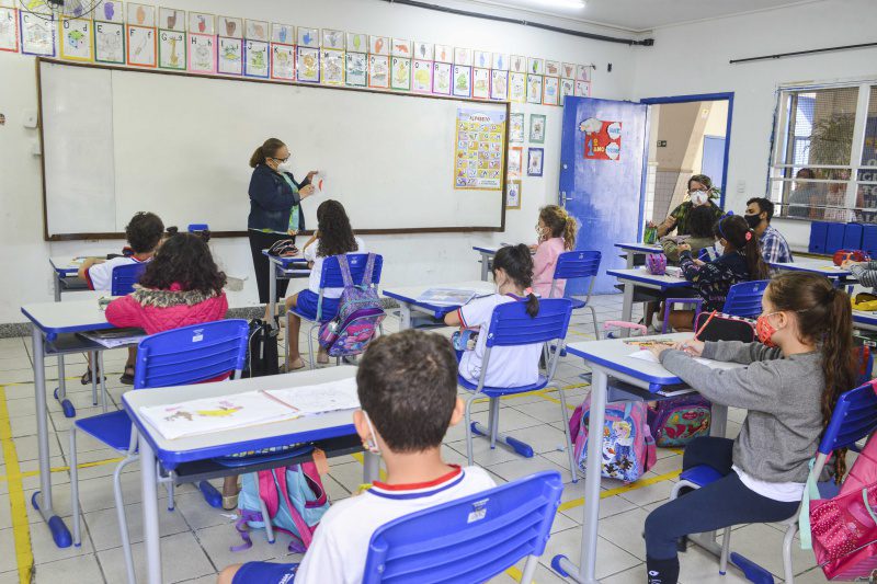 Reforço na Educação Especial: Prefeitura de Vitória Nomeia Professores.