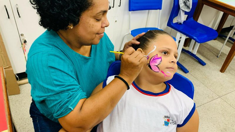 Família na Escola : Conexões fortes, educação fortalecida e sorrisos que não conhecem limites.