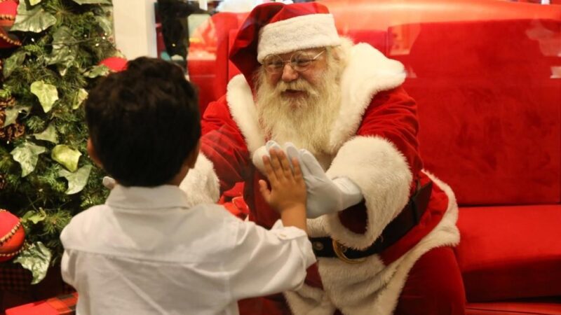Papai Noel chega aos shoppings da Grande Vitória