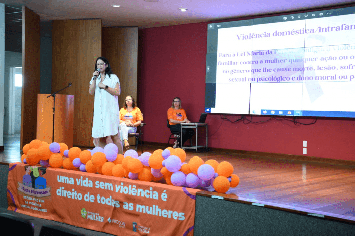 Comprometidos com a Causa: Agentes de Saúde Participam de Seminário pelo Fim da Violência contra Mulheres