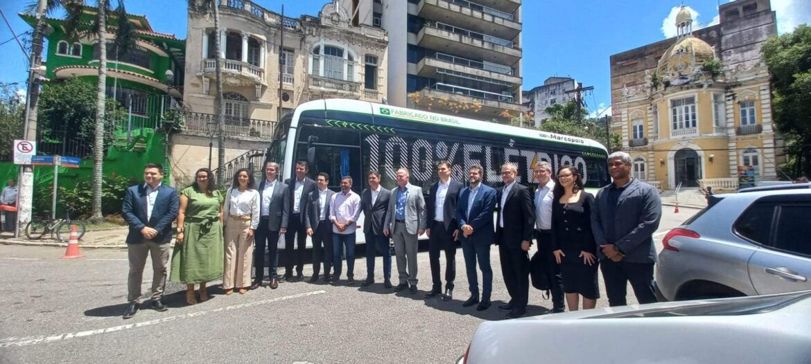 Sustentabilidade em Ação: Governo do ES Investirá em 50 Ônibus Elétricos para o Transcol
