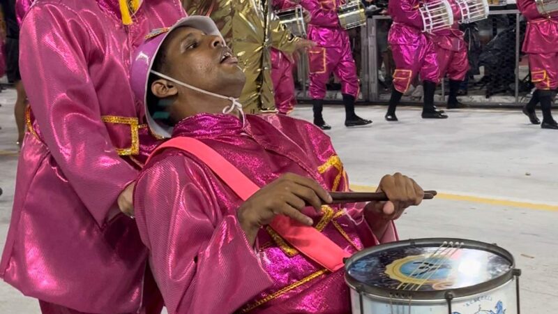 Carnaval Vitória: Desfiles do Sambão Brilham com Demonstração de Inclusão das Escolas de Samba