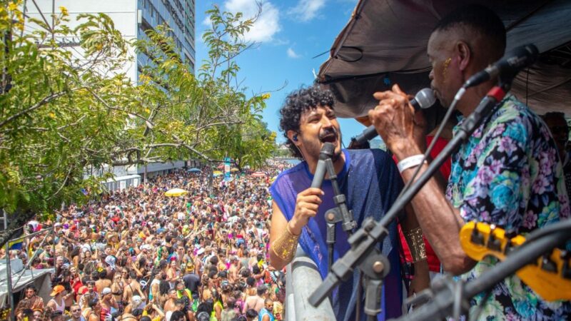 Carnaval: 500 mil pessoas curtem blocos e Circuito da Folia