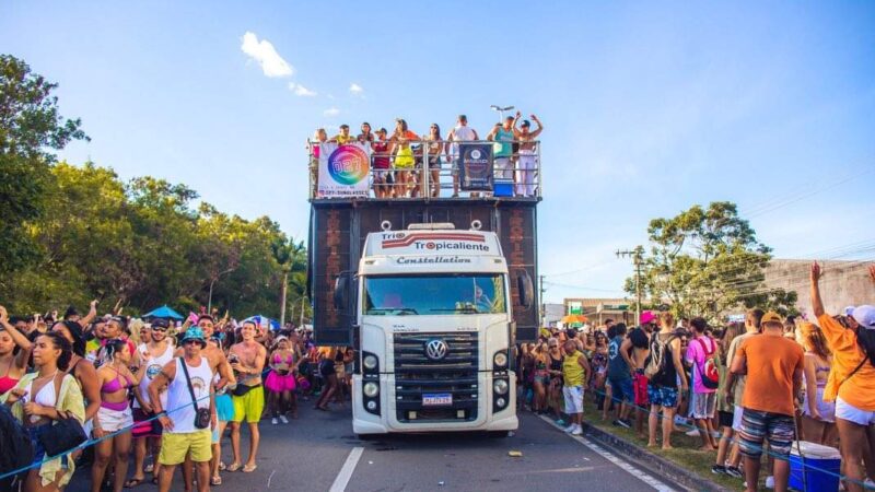 Jardim Camburi em Festa: Bloco Kustelão Lidera a Alegria neste Sábado