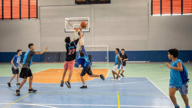 Oportunidade no Esporte: Projeto Oferece Aulas Gratuitas de Basquete na Arena Tartarugão