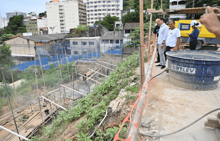 Obra de Contenção de Encosta no Moscoso Reforça Proteção na Região