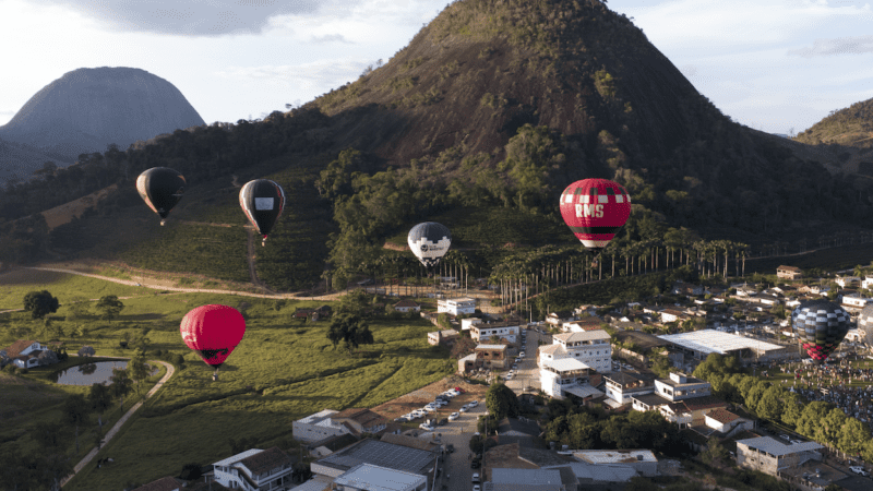 Reacendendo a Alegria: Pancas Recebe de Volta o Espetáculo dos Balões nos Céus