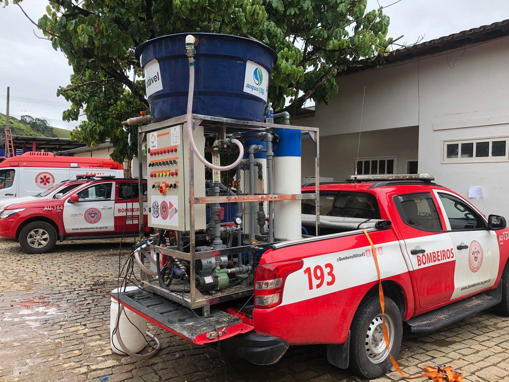 Solidariedade em ação: ES envia estações móveis de tratamento de água ao Rio Grande do Sul para auxiliar vítimas da chuva